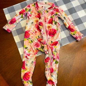 Posh Peanut ruffle butt footie